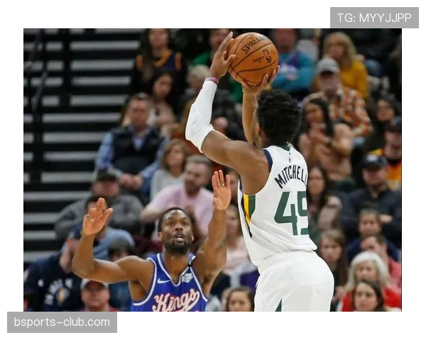 康利三分高效输出拉开回合差距，提升爵士关键时刻组织力