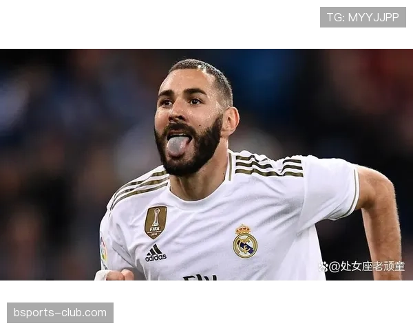 本泽马 vs 莱万：中锋终结效率与战术参与度对比