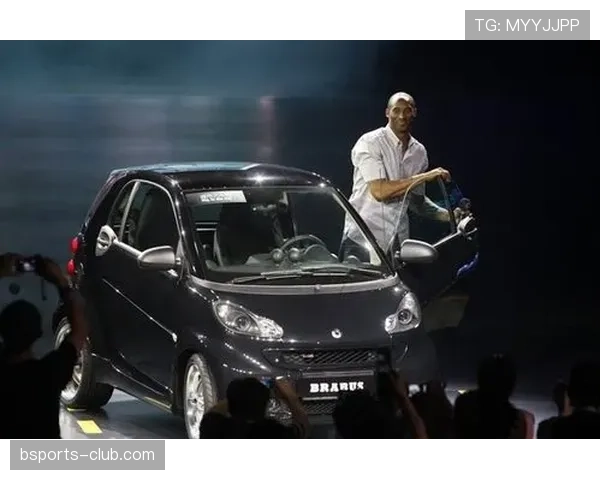 科比家那辆车我算是见识了，普通人绝对消化不了的奢华生活啊