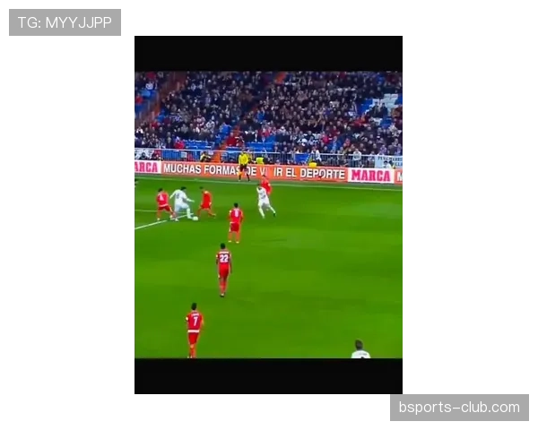 C罗爆发前插制造射门，迫使后防线收缩本赛季更胜上季