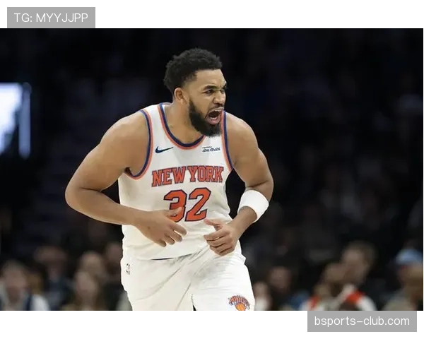 唐斯挡拆策应为爱德华兹拉开空间 提升内外得分效率